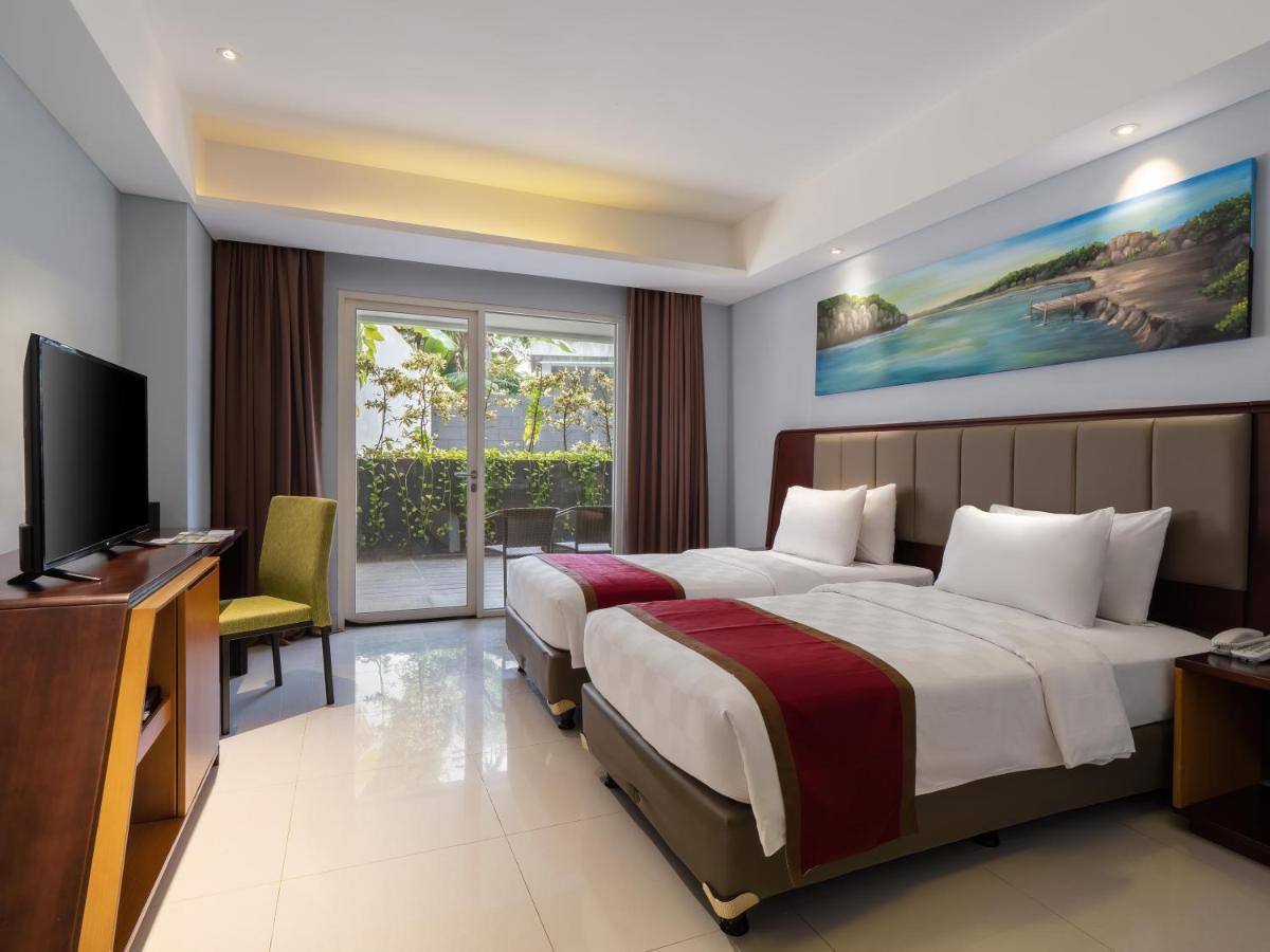 D'Primahotel Kualanamu Airport Medan Exterior photo