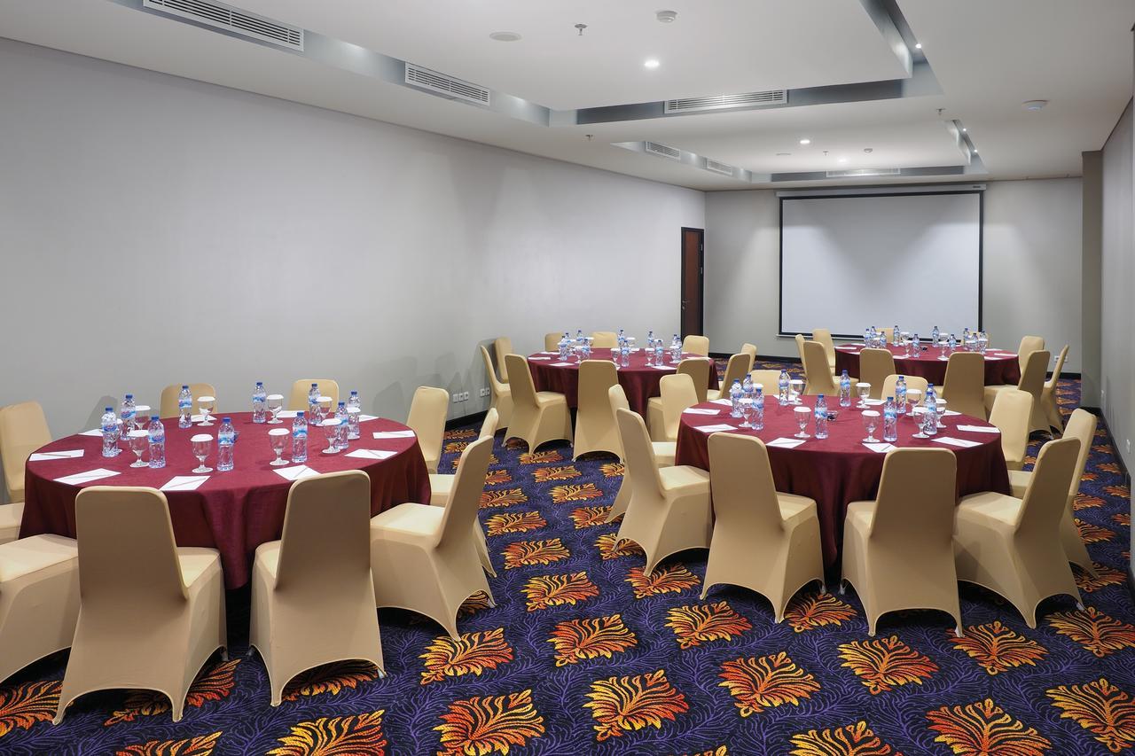 D'Primahotel Kualanamu Airport Medan Exterior photo